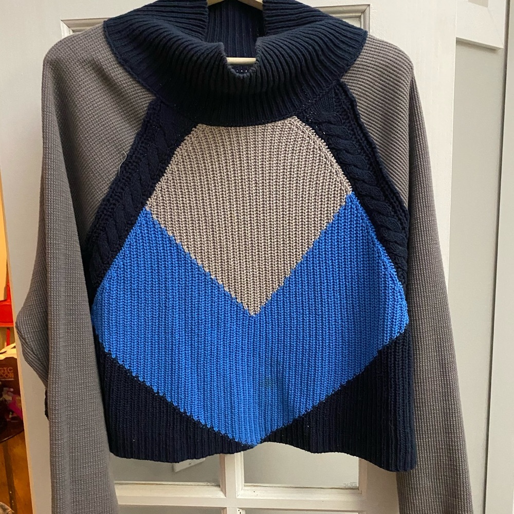 Lightweight Sweater - Picture 2 of 5